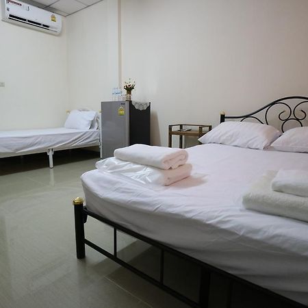 Pob Choke Residences 사타힙 외부 사진